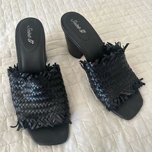 Bottega like slip on mules